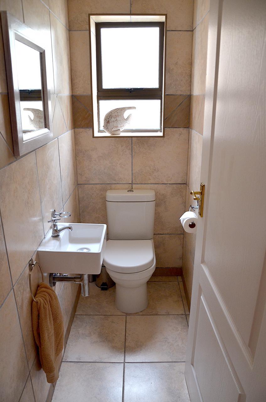 6 Bedroom Property for Sale in Hartenbos Central Western Cape